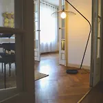 Le Nid Urbain, Terrasse, Garage Et Confort * قرقشونه