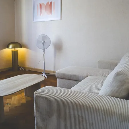 Le Nid Urbain, Terrasse, Garage Et Confort شقة