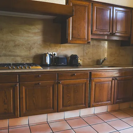 Le Nid Urbain, Terrasse, Garage Et Confort قرقشونه