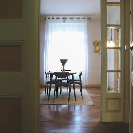 Le Nid Urbain, Terrasse, Garage Et Confort قرقشونه