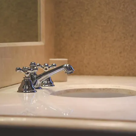 Le Nid Urbain, Terrasse, Garage Et Confort شقة قرقشونه